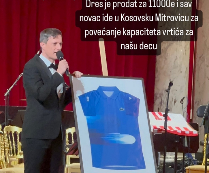Đokovićeva majica prodata za 11 hiljada evra, novac ide deci sa Kosmeta