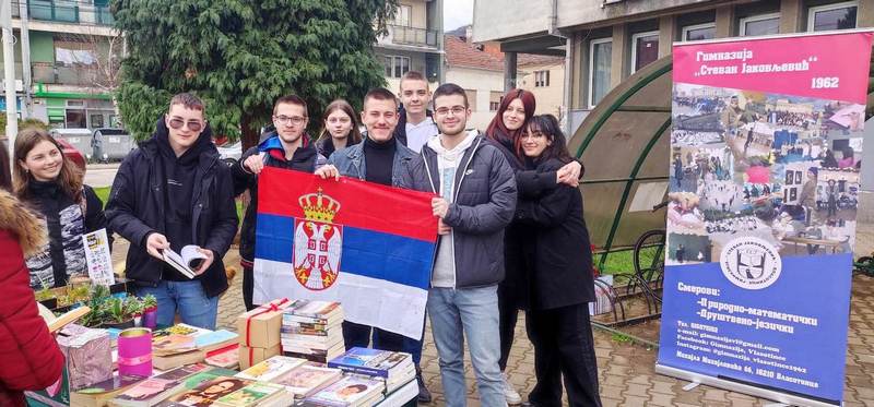 Prodavali medonosno cveće kako bi sakupili priloge za lečenje žene u jedanaestogodišnjoj budnoj komi