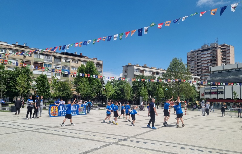 Na Danu rukometa u Leskovcu: Da posle nemilih događaja pokažemo da je sport pravac kojim deca treba da teže