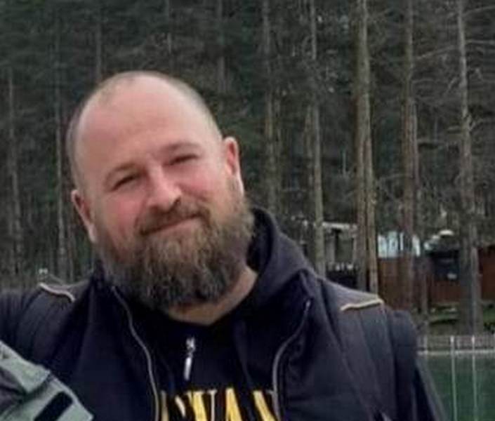 Umro Bratislav Konić Kone (43) i učenici Medicinske škole plakali