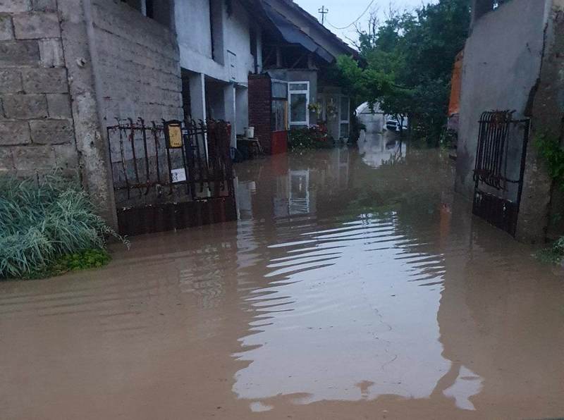 Poplavljeno selo Vlase kod Leskovca uoči sutrašnjih seoskih litija (video)