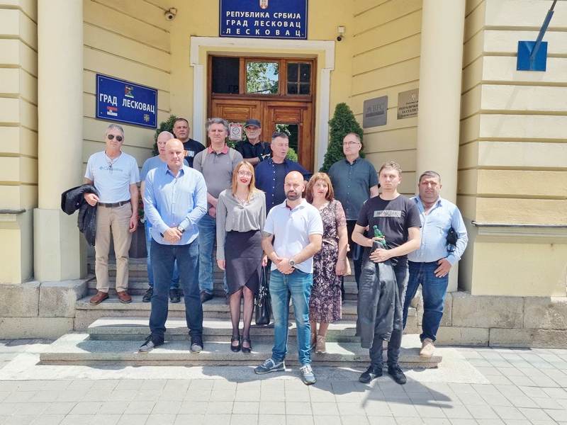 Zbog napada na Šiškina proziva se gradonačelnik Leskovca i najavljuju protesti