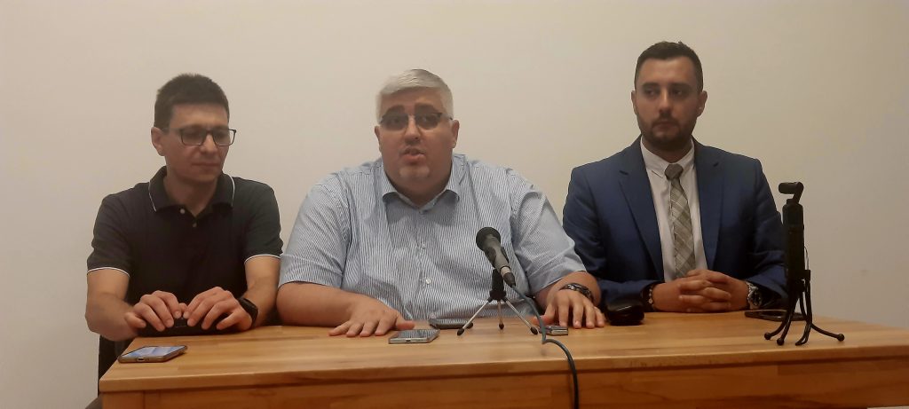 Zdravković: Protest radnika Džinsija nije održan zato što je rečeno da će samo podobni biti zaposleni kod eventualnog novog investitora