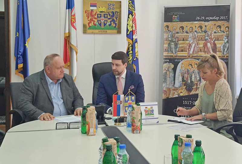 Mladim biznismenima i ženama preduzetniciama u Leskovcu tri miliona pomoći,grantovi po 300 hiljada