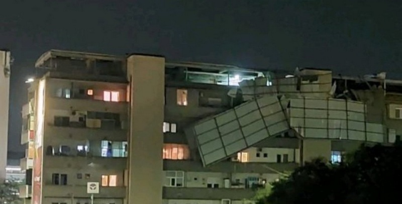 Jak vetar odneo krov sa stambene zgrade u centru Leskovca, požar u trafostanici…