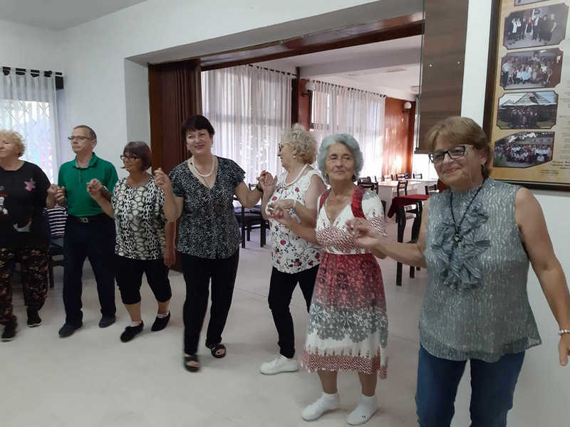 Vranjski Folklorni ansambl trećeg doba podario svojim članovima novi život