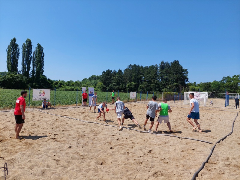 Na turniru rukometa na pesku u Leskovcu ekipe iz Bora, Boljevca, Prokuplja…