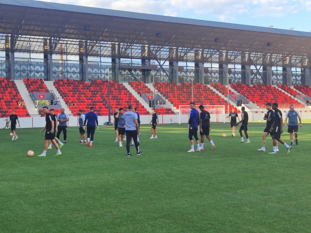 Trener Čukaričkog : Stadion u Leskovcu izgleda kao evropski, pokazaćemo zube protivniku