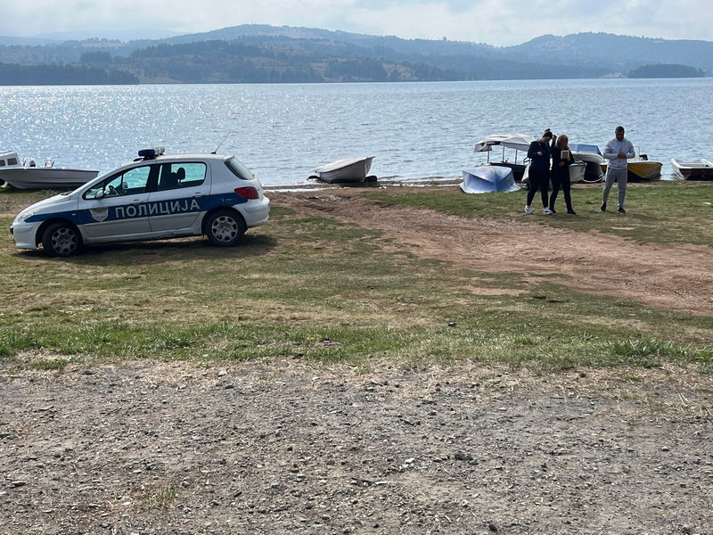 Panika na Vlasinskom jezeru, traga se za mladićem iz Leskovca