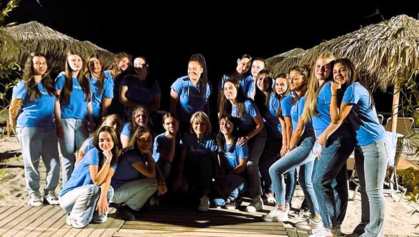 Devojke iz vokalnog ansambla “STARS” donele zlato u Leskovac sa Međunarodnog takmičenja horova