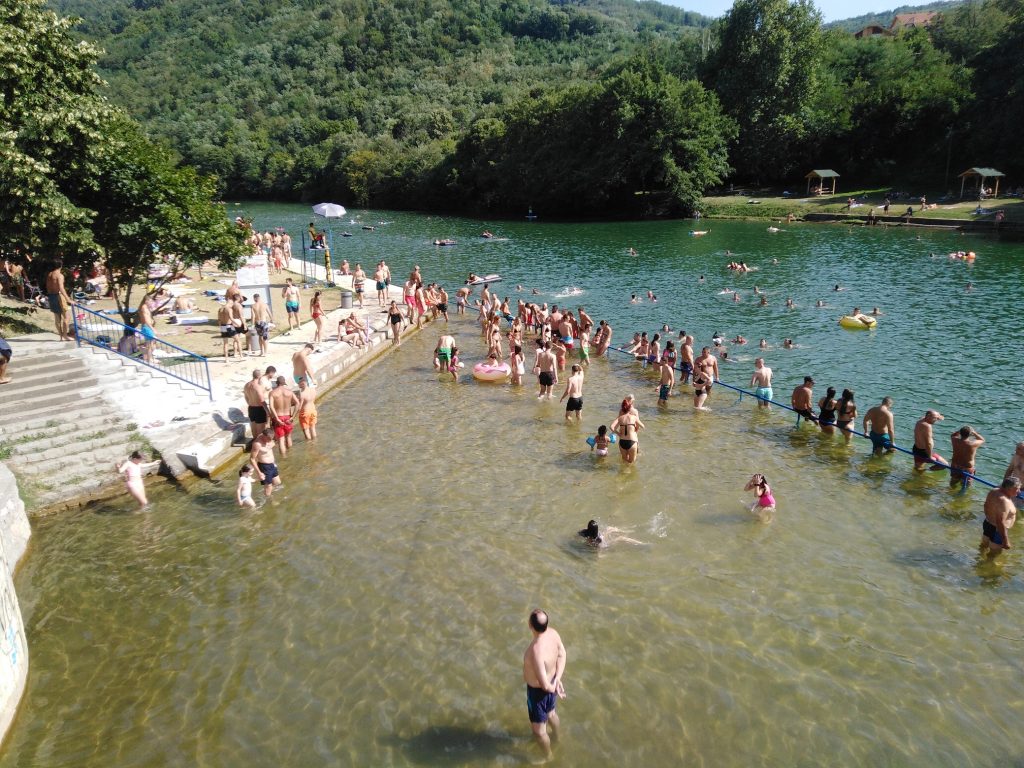 Završena sezona kupanja na jezeru u Vlasotincu