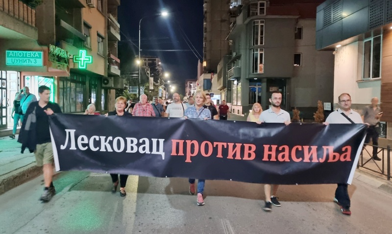 Na večerašnjim protestima u Leskovcu gradonačelnik prozvan za nasilje