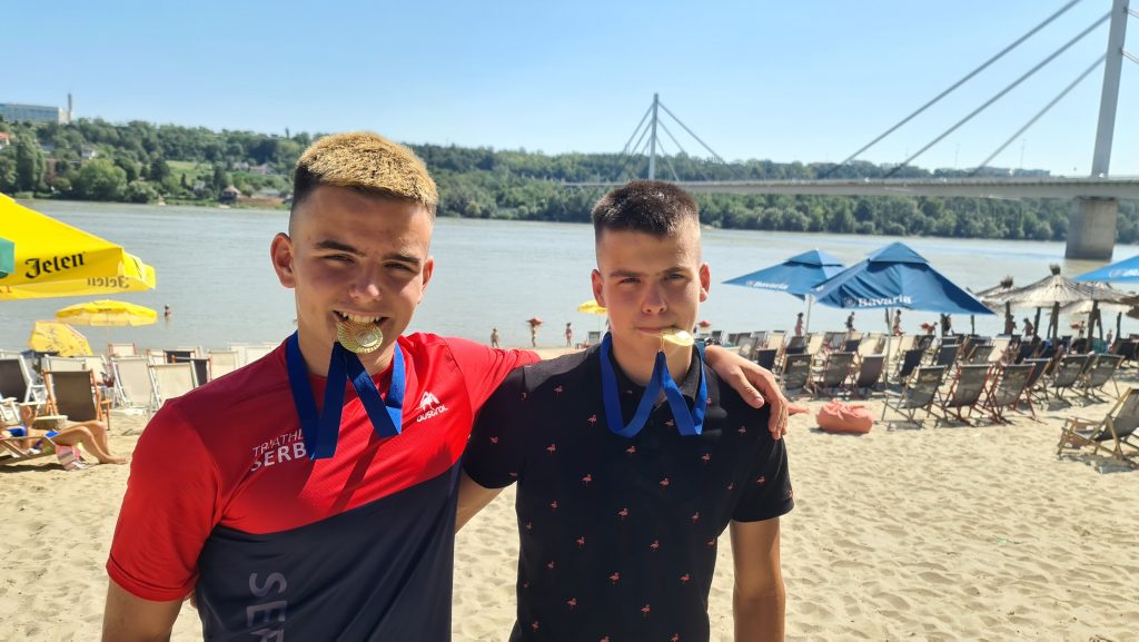 Tri zlata za triatlonce braću Stojiljković iz Leskovca