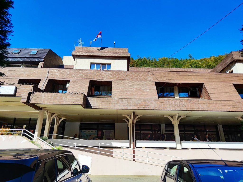 Hotel “Gejzer” u Sijarinskoj Banji zapošljava medicinsko osoblje, recepcionere, kuvare, čistačice, obezbeđenje
