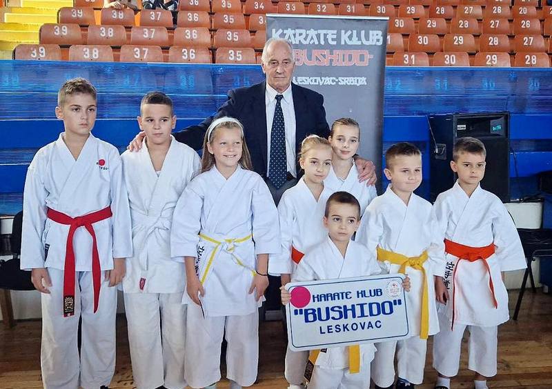 Ekipa Bušida osvojila 8 medalja na Međunarodnom turniru u Leskovcu