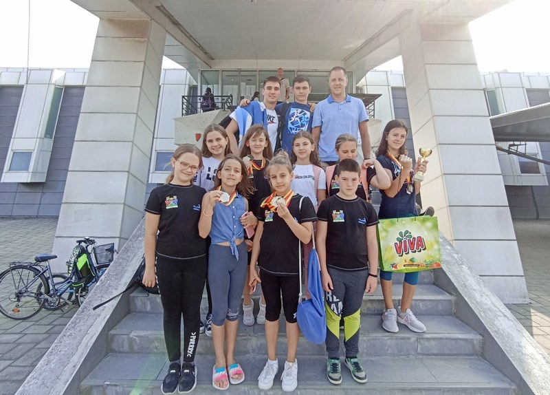 Osam plivača PK Leskovac osvojilo 20 medalja i pehar u Skoplju