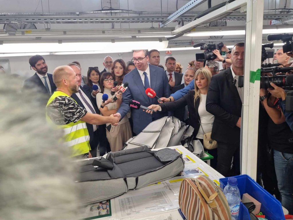 U italijanskoj fabrici “Aunde” u Leskovcu do sada zaposleno već 300 radnika, naredne godine posao za još 260 ljudi
