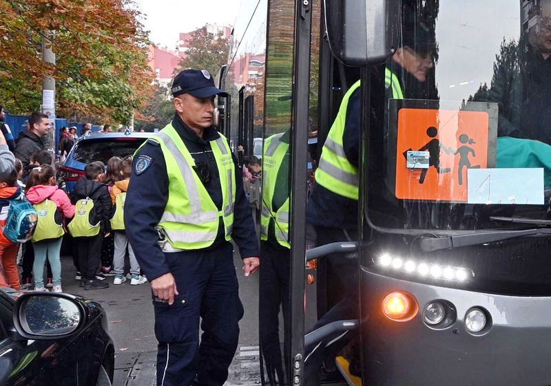 MUP: 20 autobusa koji prevoze decu bilo – neispravno, nastavlja se kontola