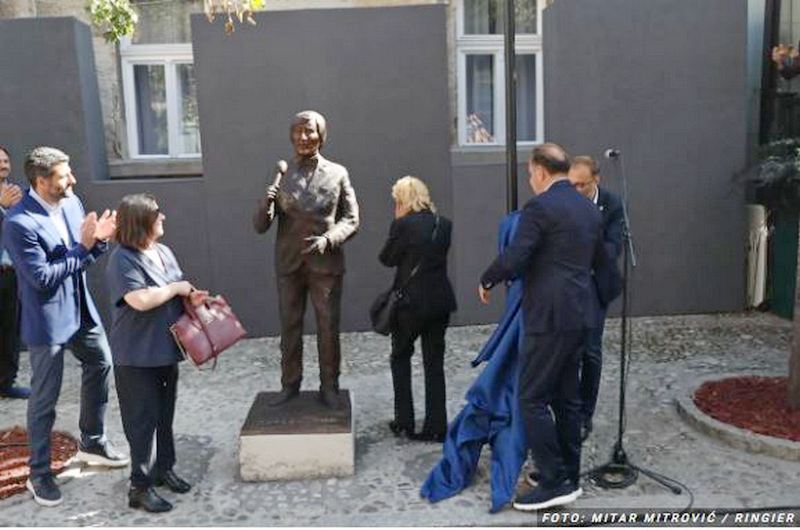 Spomenik Tomi Zdravkoviću u Beogradu kopija spomenika u Leskovcu, podignutog još pre 12 godina