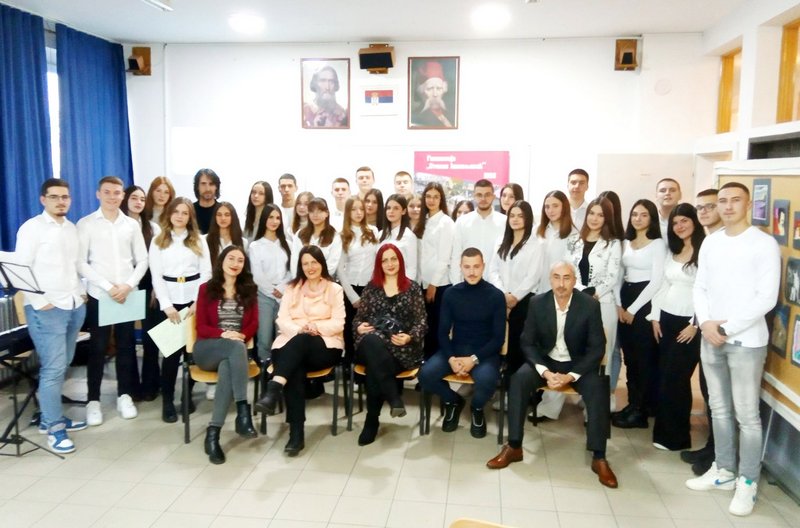 Svečanom akademijom obeležena 61. godišnjica Gimnazije u Vlasotincu