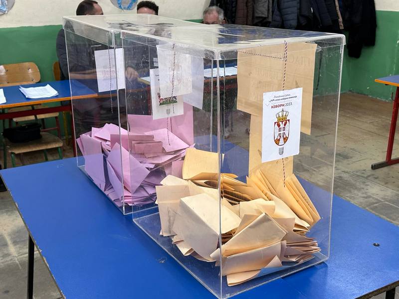 Vučić: Izbori će biti 18. ili 25. oktobra
