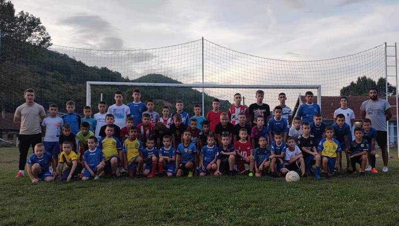Fudbalska škola tradicije kao porodični domen: Svetla tačka perspektive za mlade talente u maloj opštini