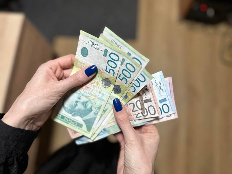 Udruženje banaka Srbije: Građani u kreditima od 13 milijardi evra