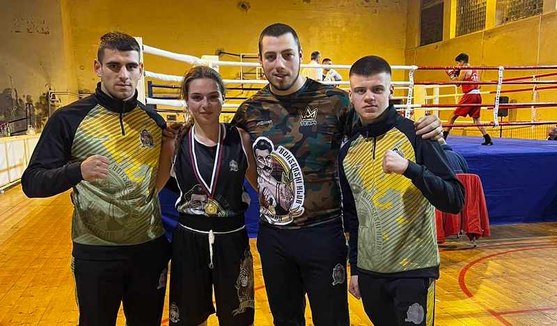 Boks klub „Manča“ osvojio dve zlatne, jednu srebrnu medalju i dva pehara na Prvenstvu u Pirotu