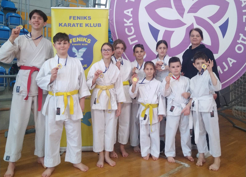 Karatisti Feniks-a osvojili 24 medalje na početku nove sezone
