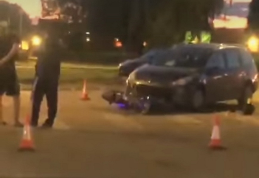 U sudaru motora i automobila u Vlasotincu povređena ženska osoba (video)