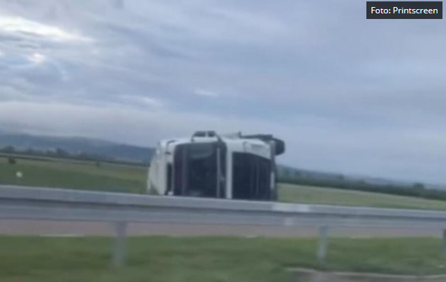 Prevrnuo se kamion na putu Leskovac-Niš