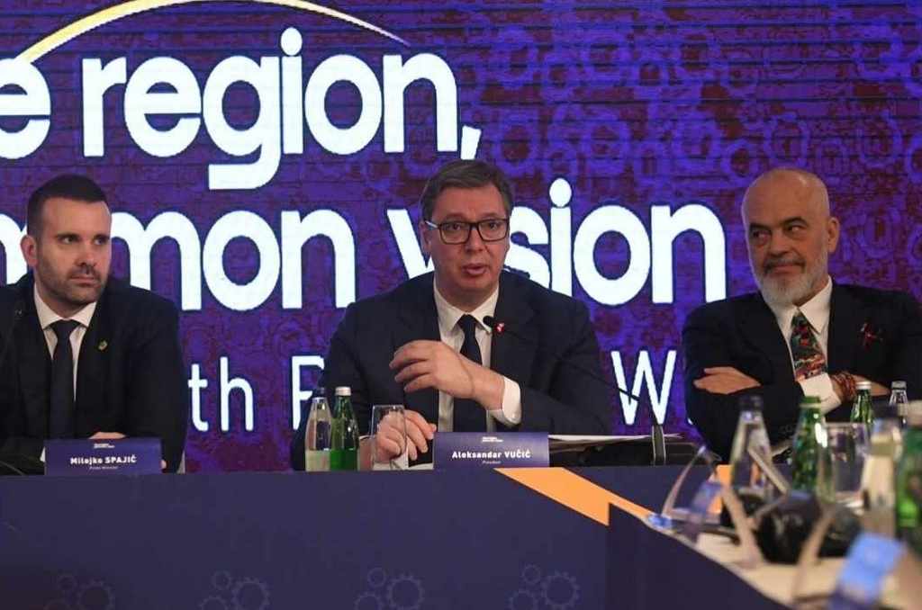 Vučić u Kotoru: Moraćemo da uvozimo radnu snagu iz svih delova sveta