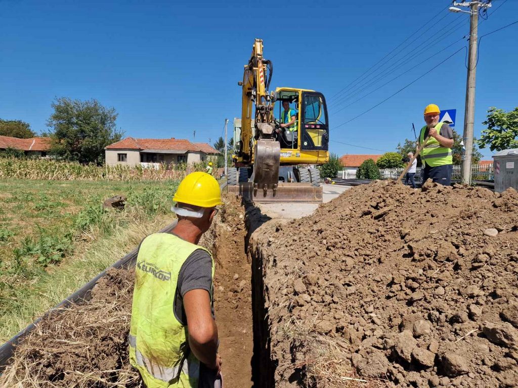 Počela izgradnja sekundarne vodovodne mreže u Čekminu, vrednost radova 21,5 miliona dinara