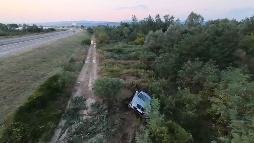 Drama na  auto-putu, šlep služba pokušava da dopre do vozača u BMW-u