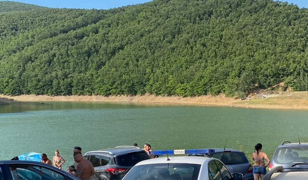 Nestao mladić (30) na Krajkovačkom jezeru, policija traga satima za njim