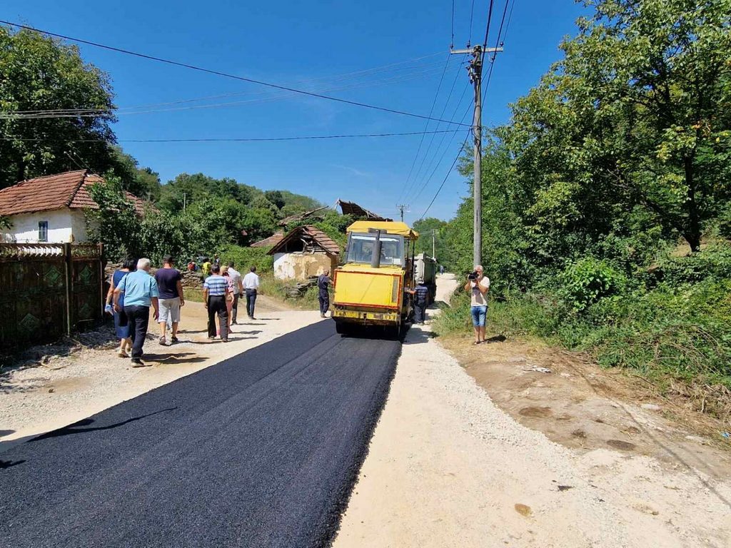 Završava se asfaltiranje u Oraovici u rekordnom roku: Planirano 75, a urađeno za nedelju dana