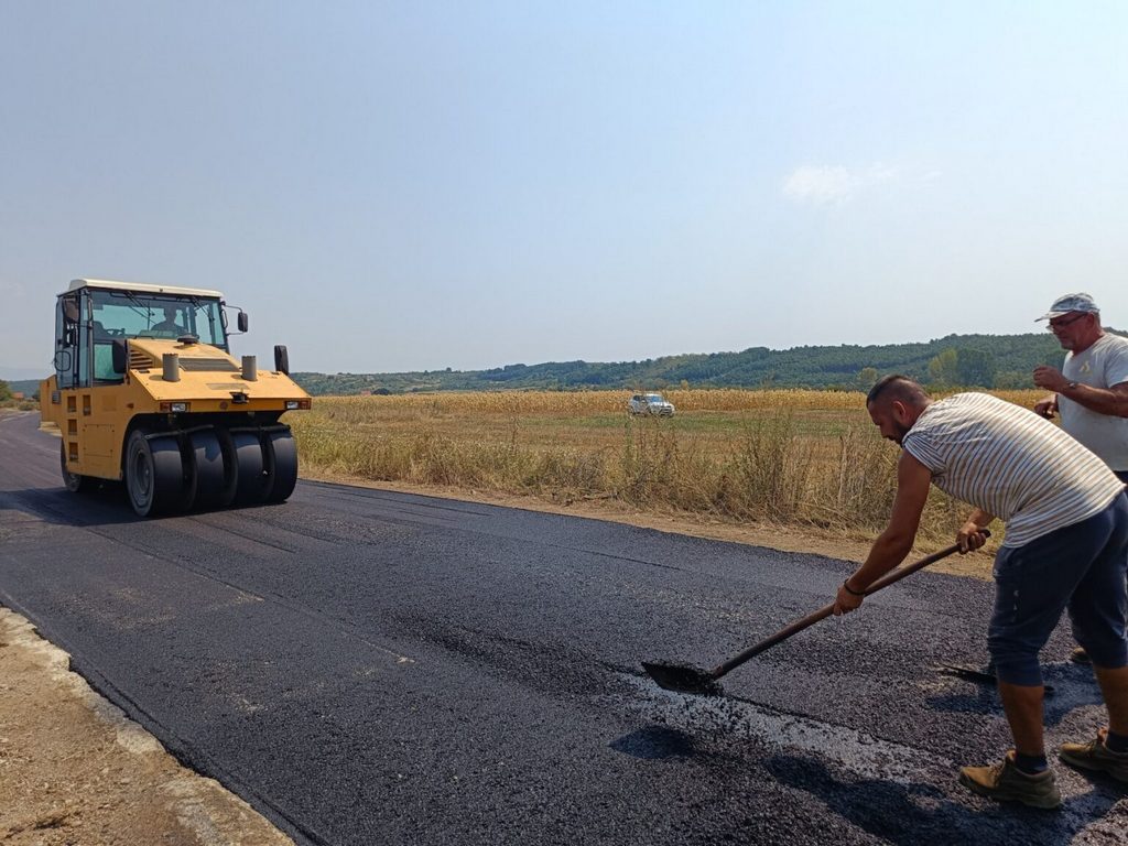 Završava se asfaltiranje puta Zlokućane – Jašunja, vrednost 2,5 miliona dinara