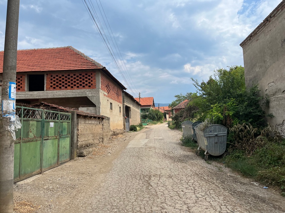 Beba iz Donje Lokošnice sa naprsnućem lobanje u stabilnom stanju, sutra moguće otpuštanje iz UKC Niš