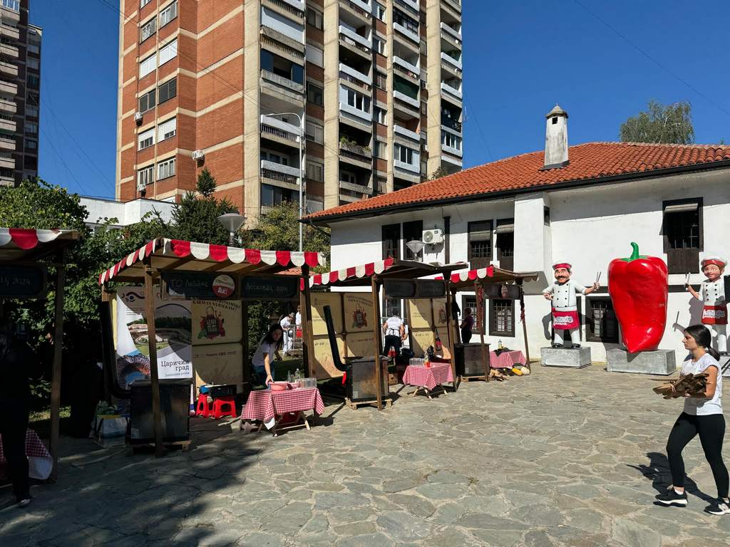 Manifestacija ,,Izađi mi na teglu”u petak u Leskovcu