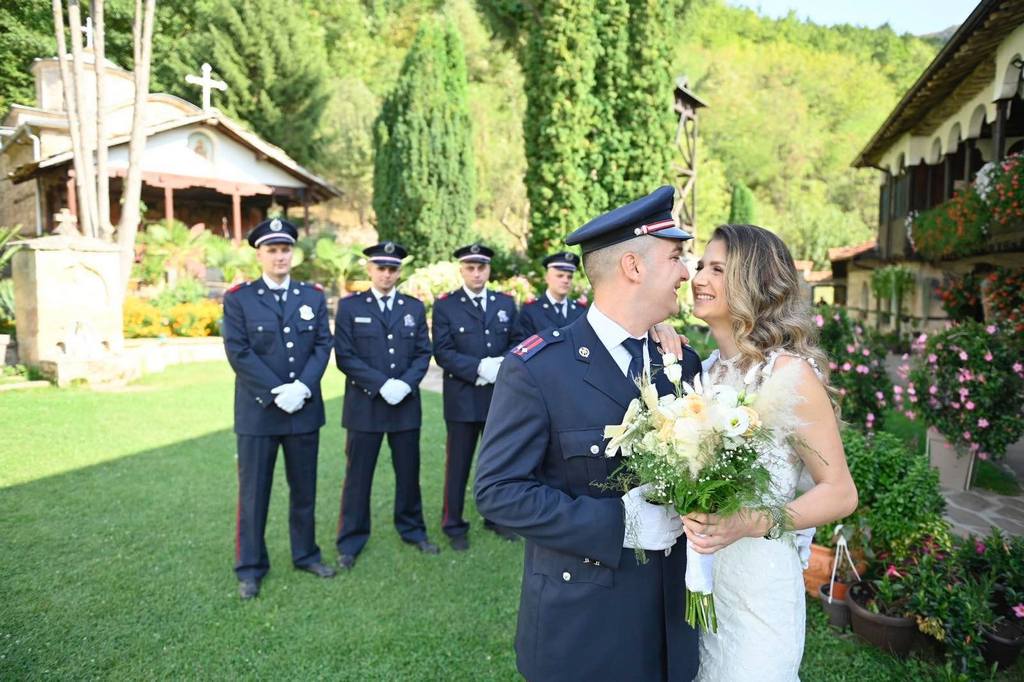 IZGOVORILI SUDBONOSNO DA: Policajka i vatrogasac počeli kao kolege, a sada postali i životni saputnici