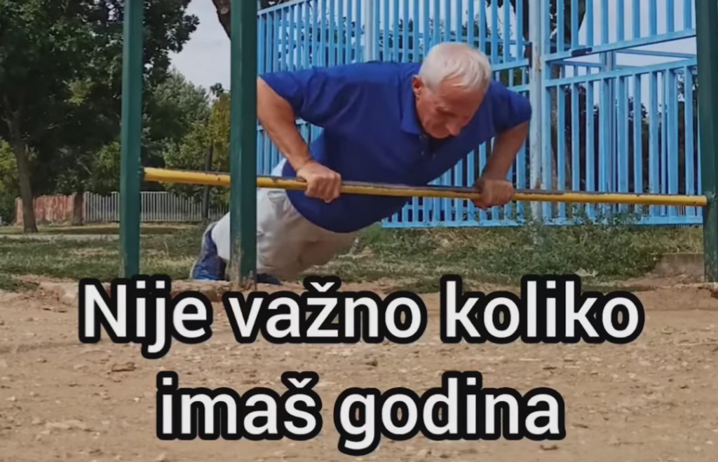 Penzioner Staniša kao mladić, aktivno trenira i u svojim poznim godinama (video)