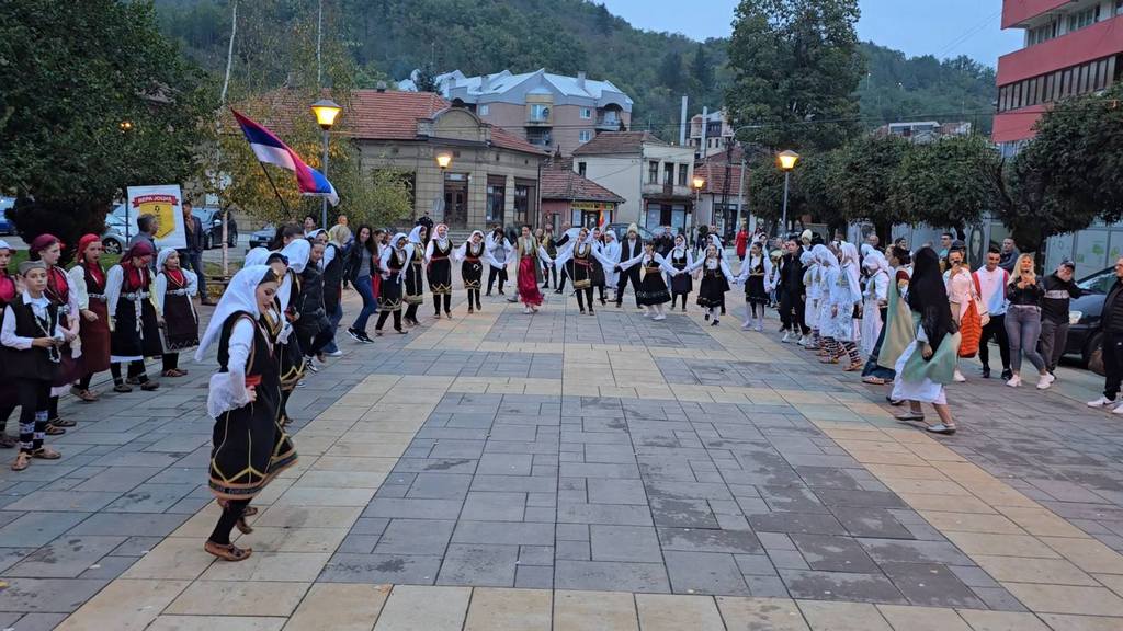 Završen Festival folklora, praznik za Medveđane