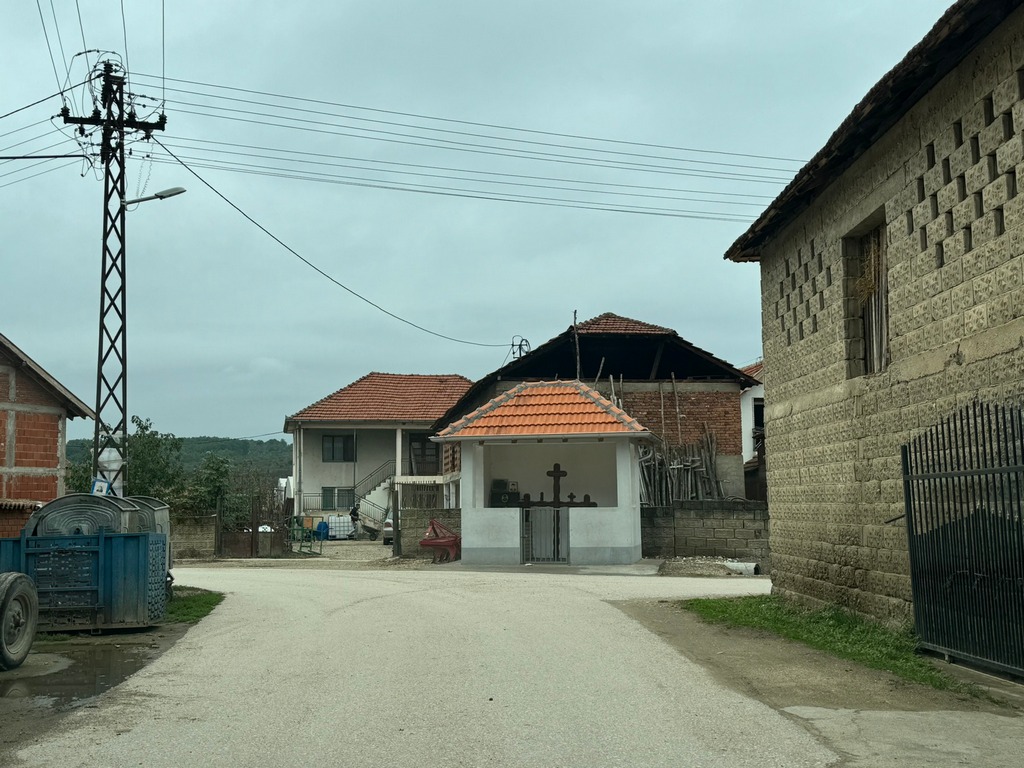 Palikuća kod Leskovca – selo zadovoljnih meštana, novih kuća i mladih nada