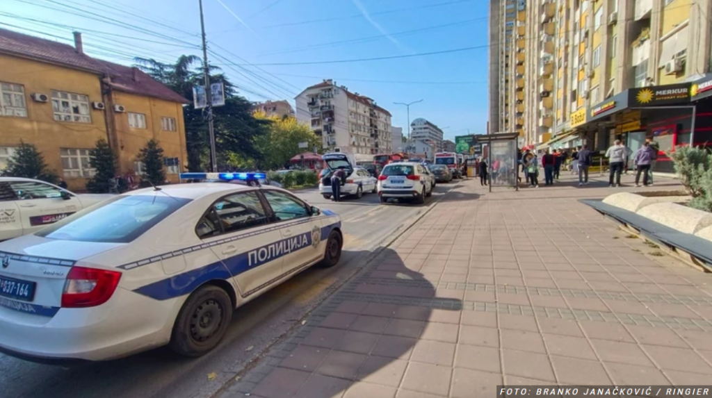 Devojka (18) pala sa solitera i poginula na licu mesta