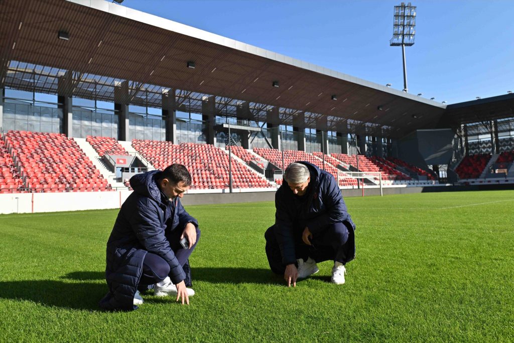 Radujko i Stojanović obišli stadion u Leskovcu, kažu da je teren u znatno boljem stanju