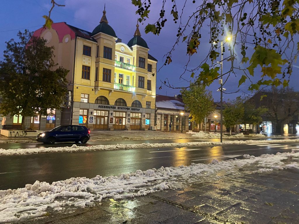 Stanje na putevima u Leskovcu stabilno, kamioni spremni u slučaju većih padavina