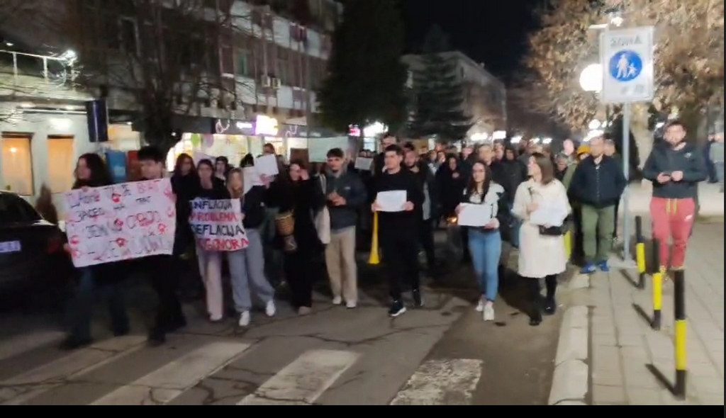 Četvrti protest građana i đaka u znak podrške studentima u Lebanu