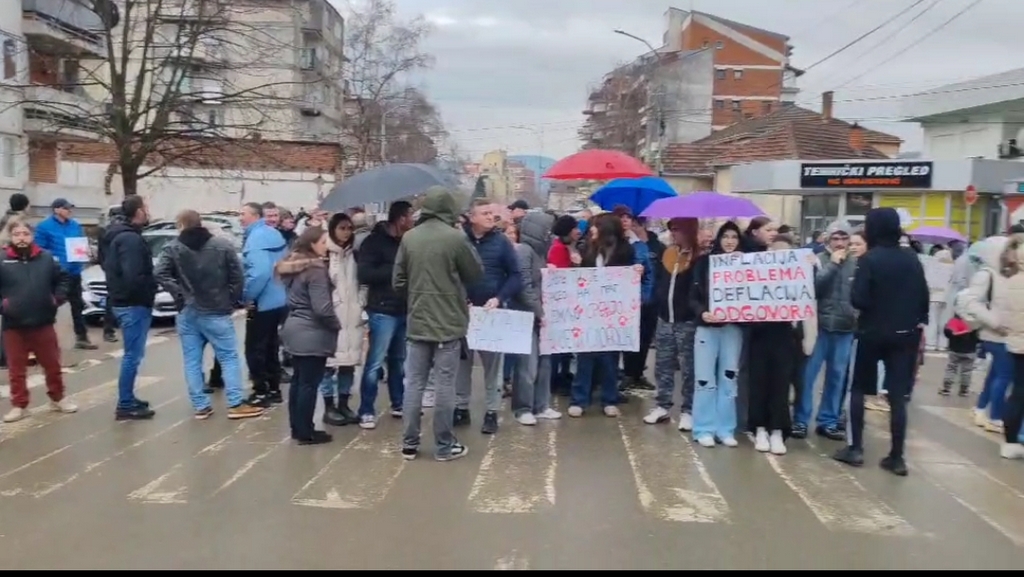 Mladi u Lebanu podigli glas za „bolju budućnost“, sugrađani ih pljuvali i vređali (video)