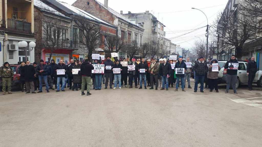 I u Vlasotincu šetnja – „Sistem nas gazi“