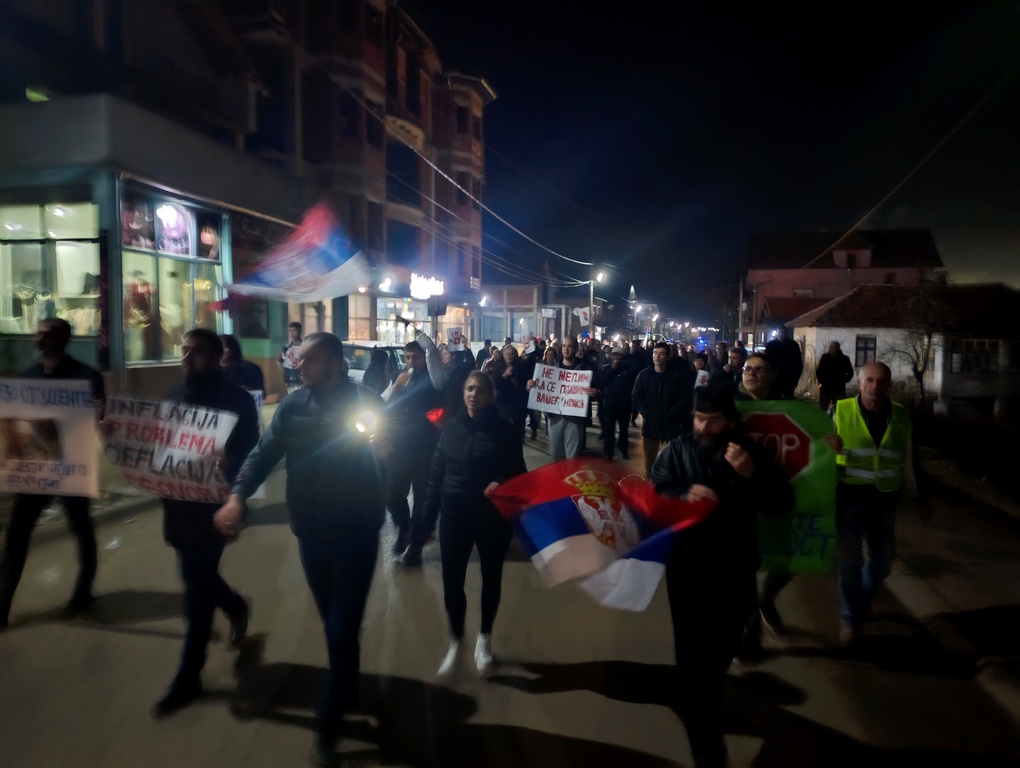 U Bojniku sinoć održan drugi protest, odata pošta i ubijenom Slaviši Bogdanoviću